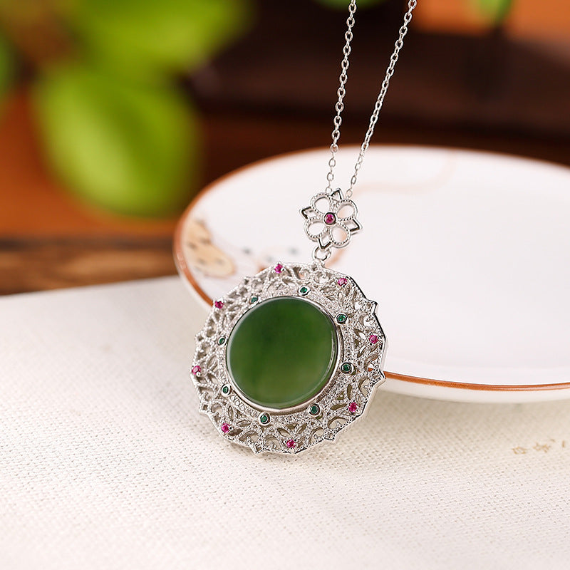 Fashion Pattern Hollow Retro Dignified Pendant