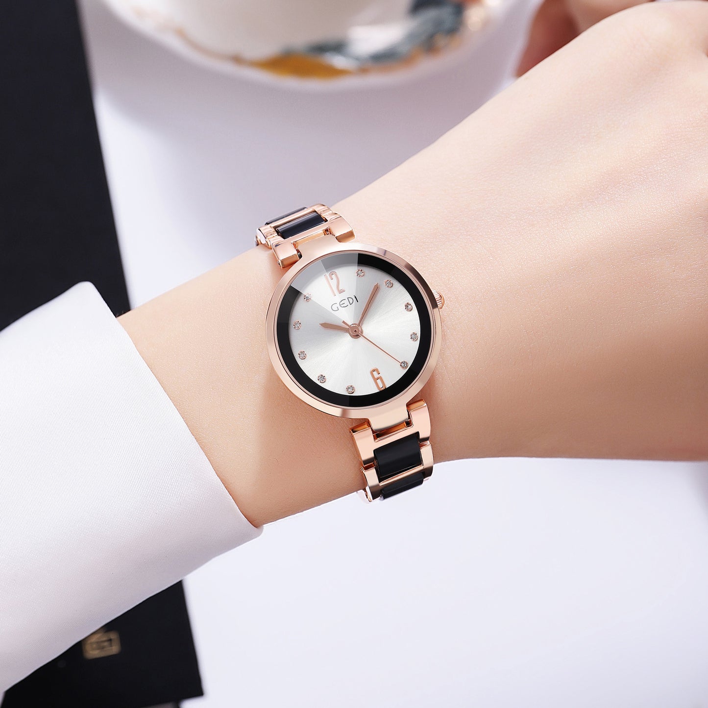 Simple Elegant Waterproof Women's Quartz Watch