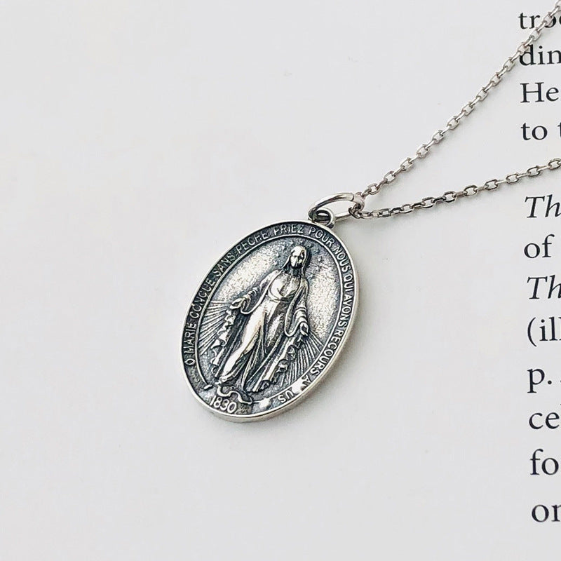 S925 Sterling Silver Vintage Embossed Portrait Pendant