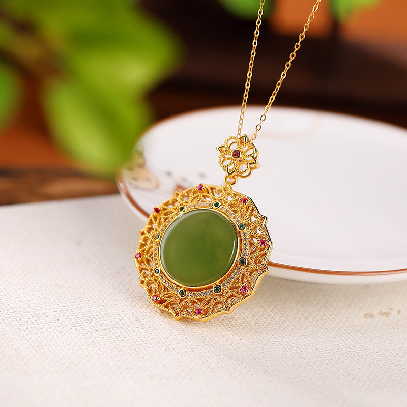 Fashion Pattern Hollow Retro Dignified Pendant